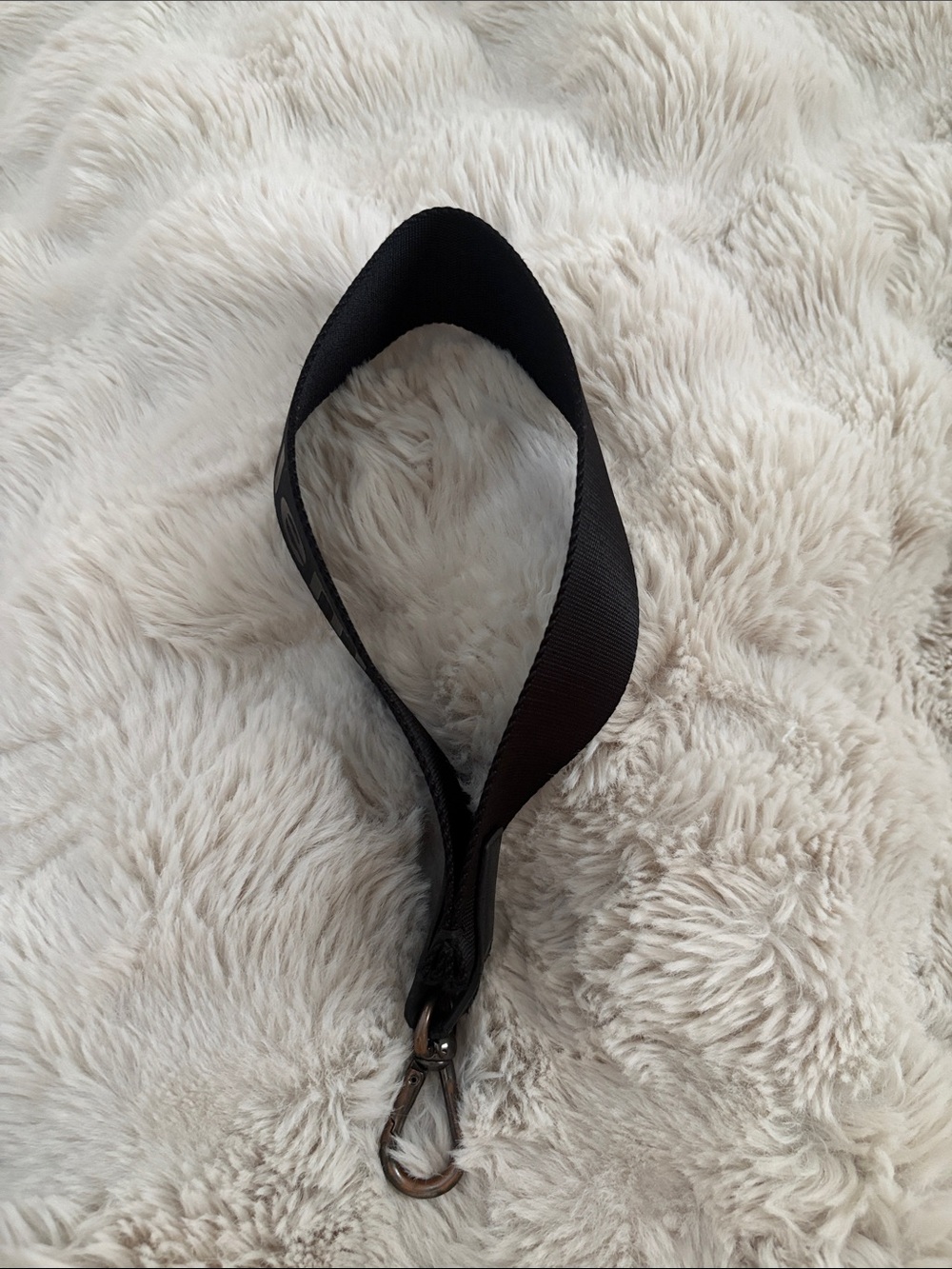 Lululemon all black keychain - Picture 6 of 7